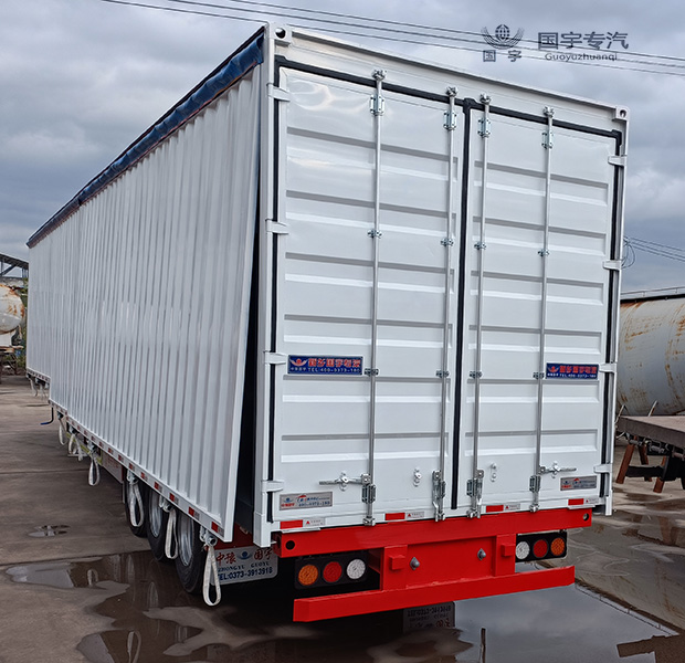 快遞行業(yè)的代表車型——廂式半掛車